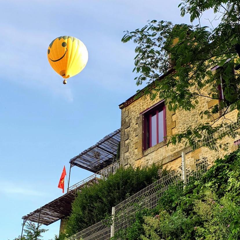 Les Hauts De Domme - Chambres D'Hotes Exteriör bild